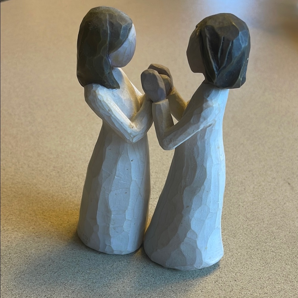 Willow Tree Friendship Figurine - Cream and Brown